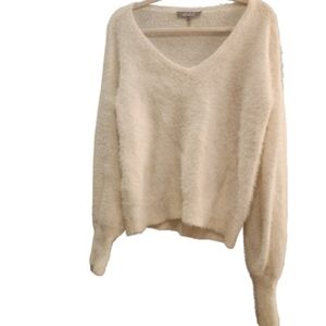 Marled Reunited Clothing Fuzzy V-Neck Sweater – Size L – Cream/Ivory